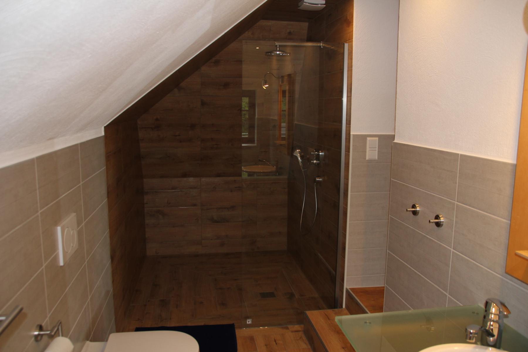 Dusche im Obergeschoss